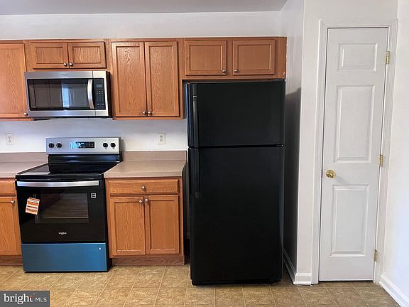 5th image of 124 Kadies Ln