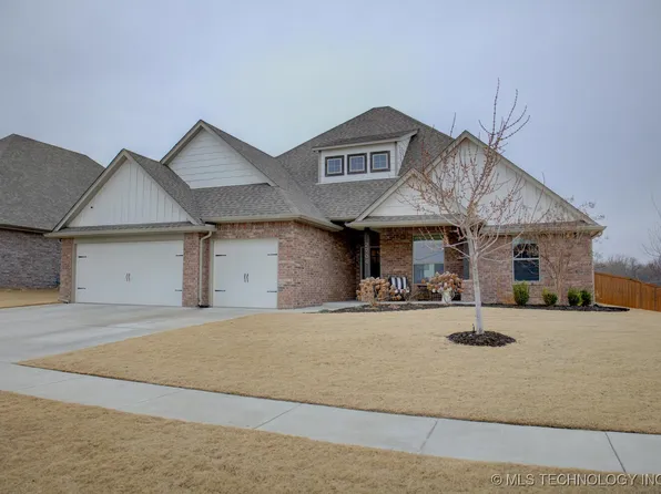 2904 S 8th St, Broken Arrow, OK 74012