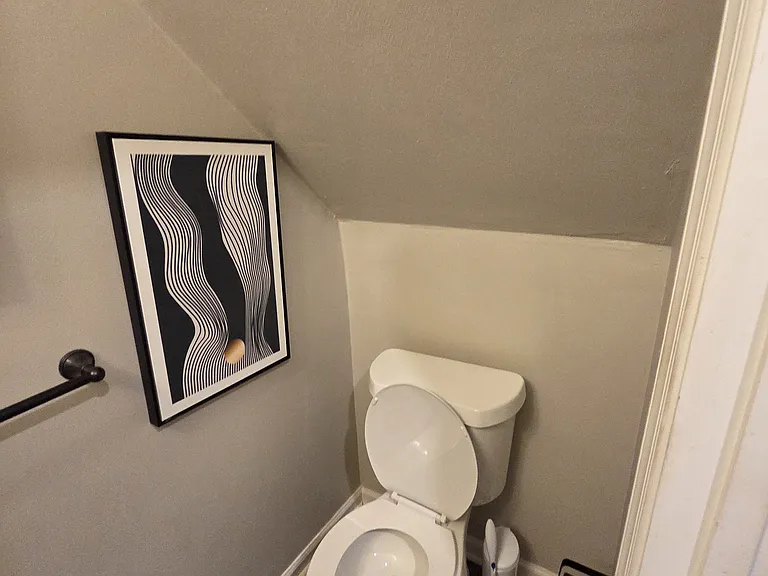 403 Judges Ct — Photo 31