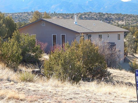 4th image of 108 Yucca Ave