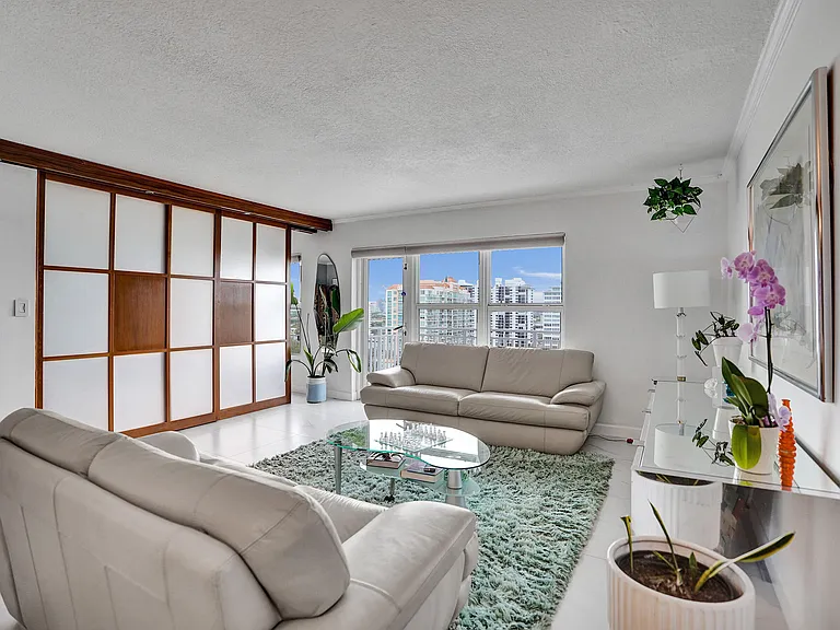 3000 E Sunrise Blvd #14F — Photo 14