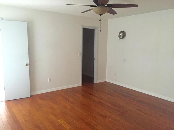 5th image of 807 Mockingbird Dr