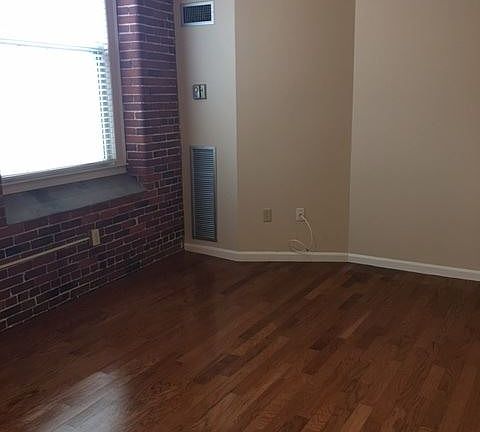 4th image of 21 Wingate St APT 205