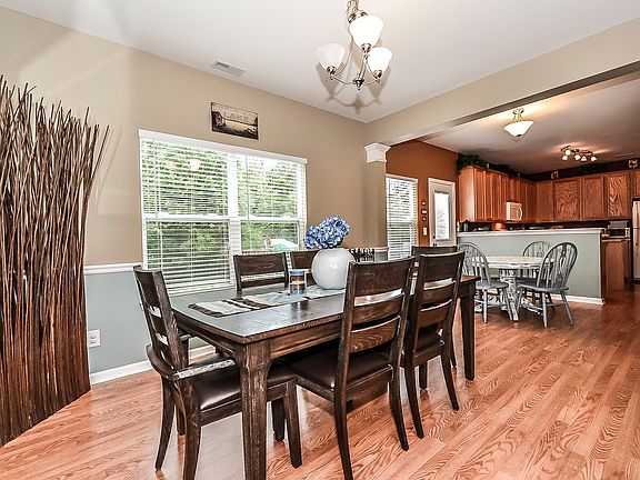 5th image of 5441 Stowe Derby Dr