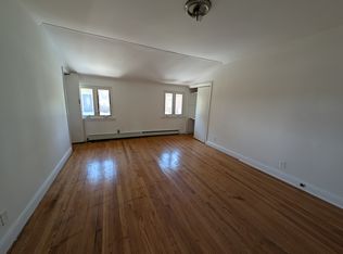 53 Starbuck St #1, Staten Island, NY 10304