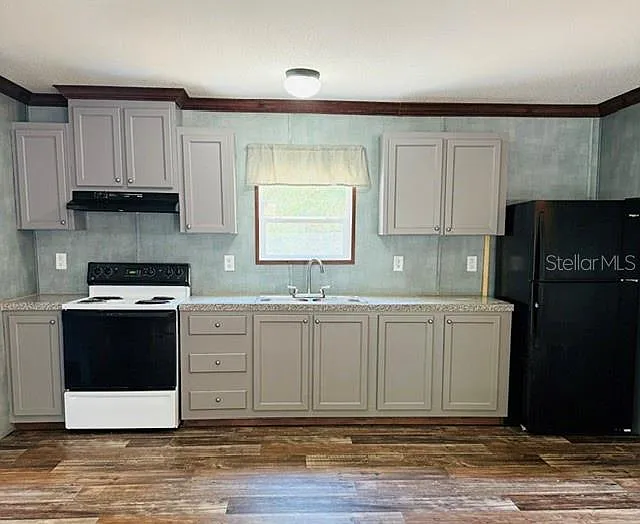 3 bed, 2.0 bath, 1200 sqft, $1,395 — Photo 3