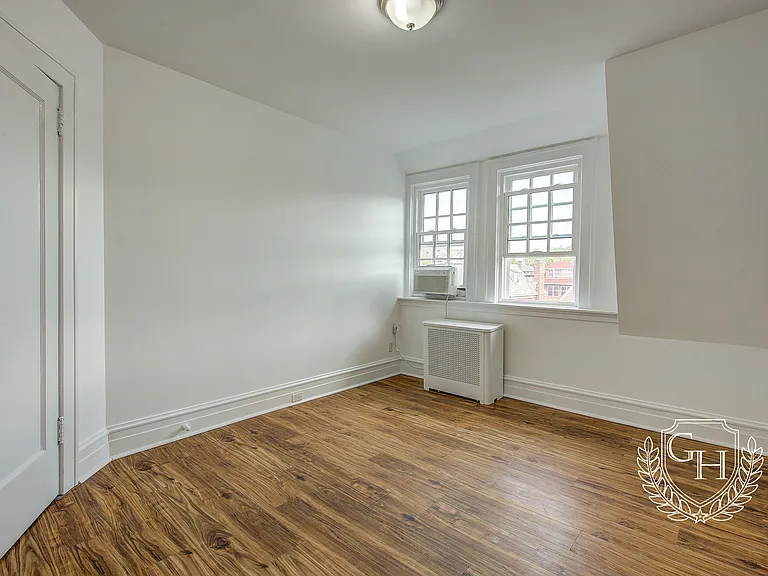 35-45 87th St #3 — Photo 9