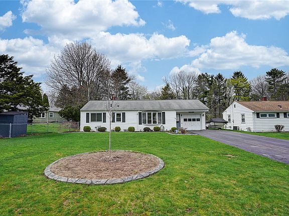 3rd image of 23 Barcrest Dr