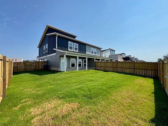 1905 SW Poigai Ct - 1 — Photo 3