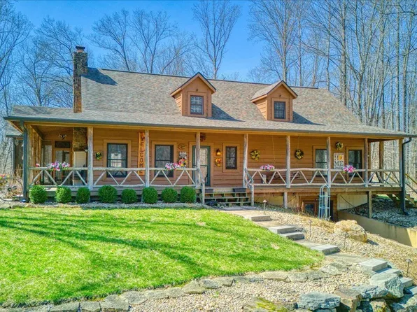 459 W Gold Creek Rd, Mooresville, IN 46158