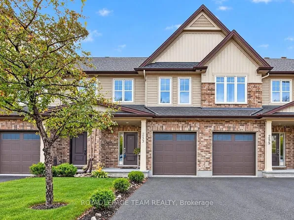 253 Fergus Cres, Ottawa, ON K2J 3L7