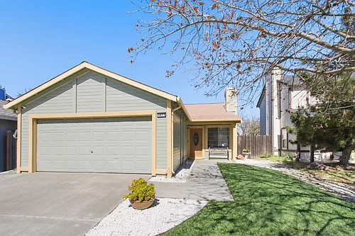 1377 Elwood St Photo 1