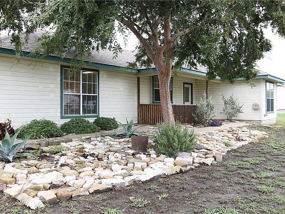 2nd image of 4554 County Road 2604