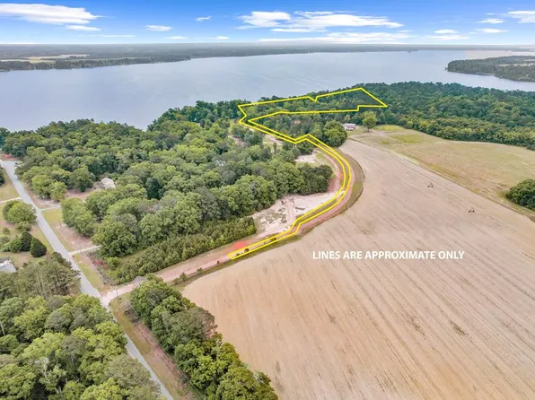 71 Woodlawn Dr, Eufaula, AL 36027