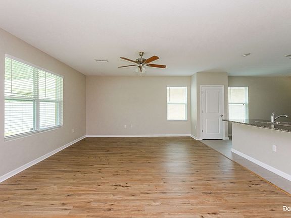 4th image of 10940 Carlton Fields Dr