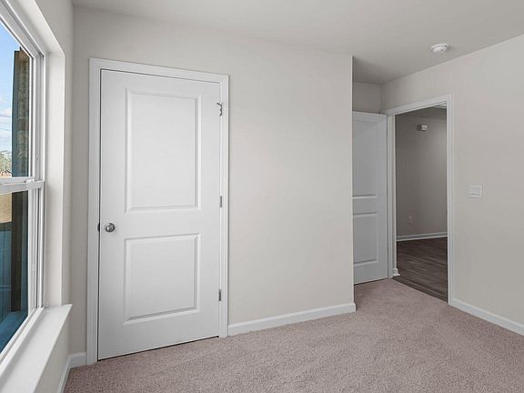 4th image of 301 Gray Street