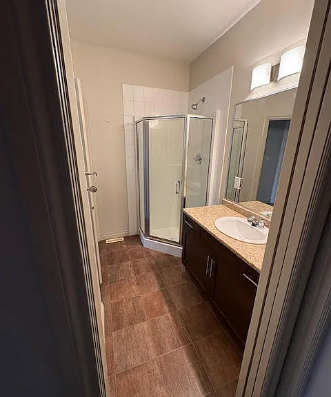 5-1501 8th Ave #5 — Photo 9