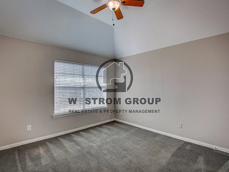 191 Durango Dr — Photo 29