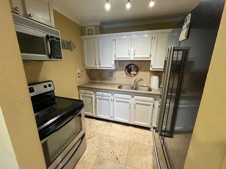 405 Dunwoody St #3 — Photo 8