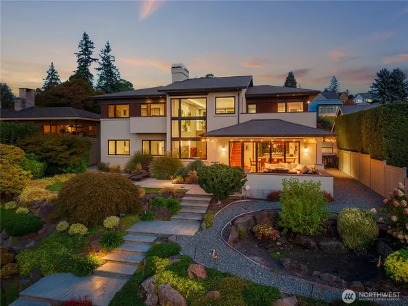 2820 Magnolia Boulevard W, Seattle, WA 98199