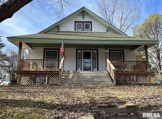 212 N Maple St, Cambria, IL 62915