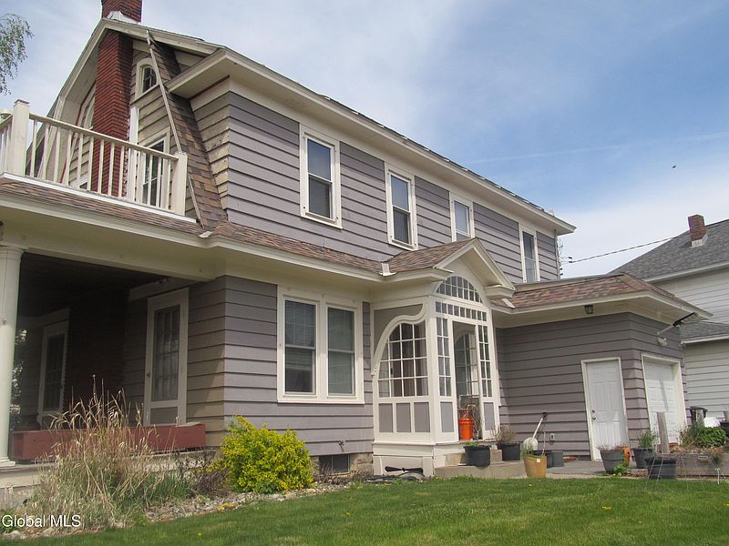 2nd image of 1103 Earl Avenue
