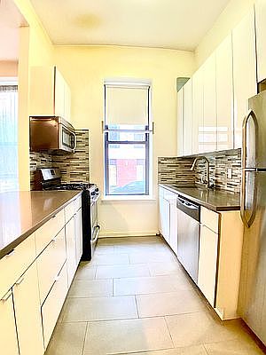 3rd image of 145 W 138th St APT 1