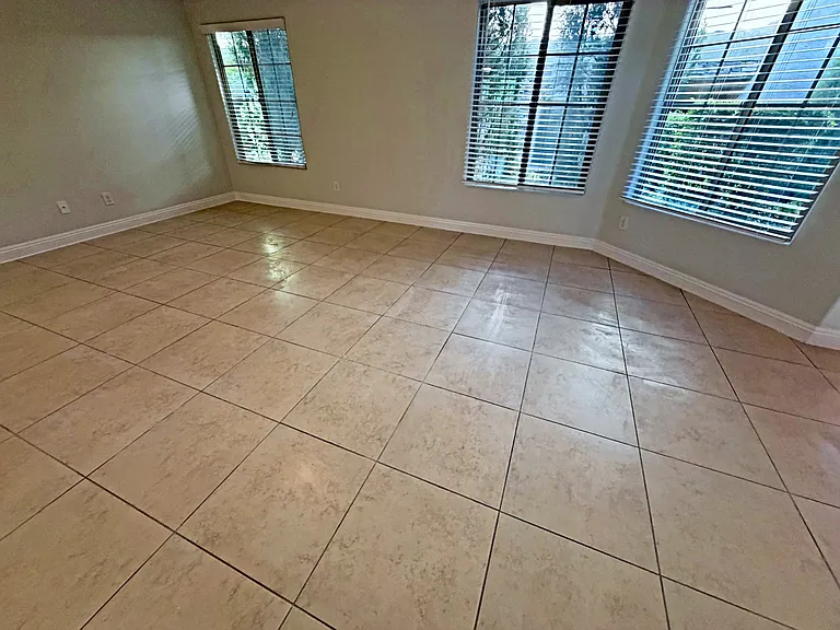 9650 Volk Ave — Photo 39