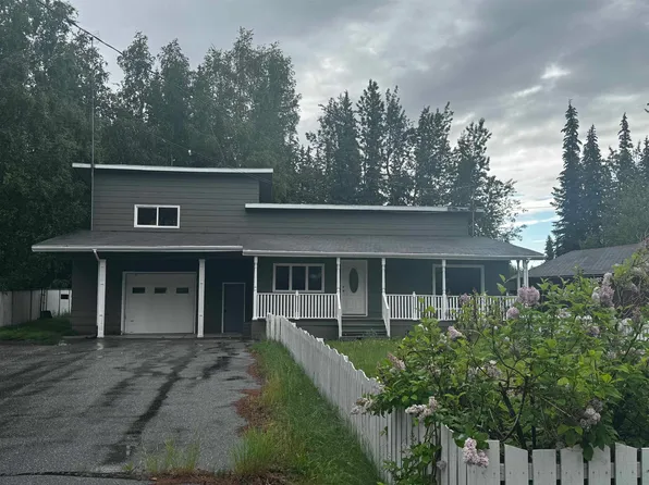 1514 Evergreen St, Fairbanks, AK 99709