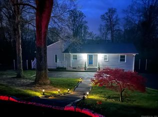 36 Mist Hill Dr, New Milford, CT 06776