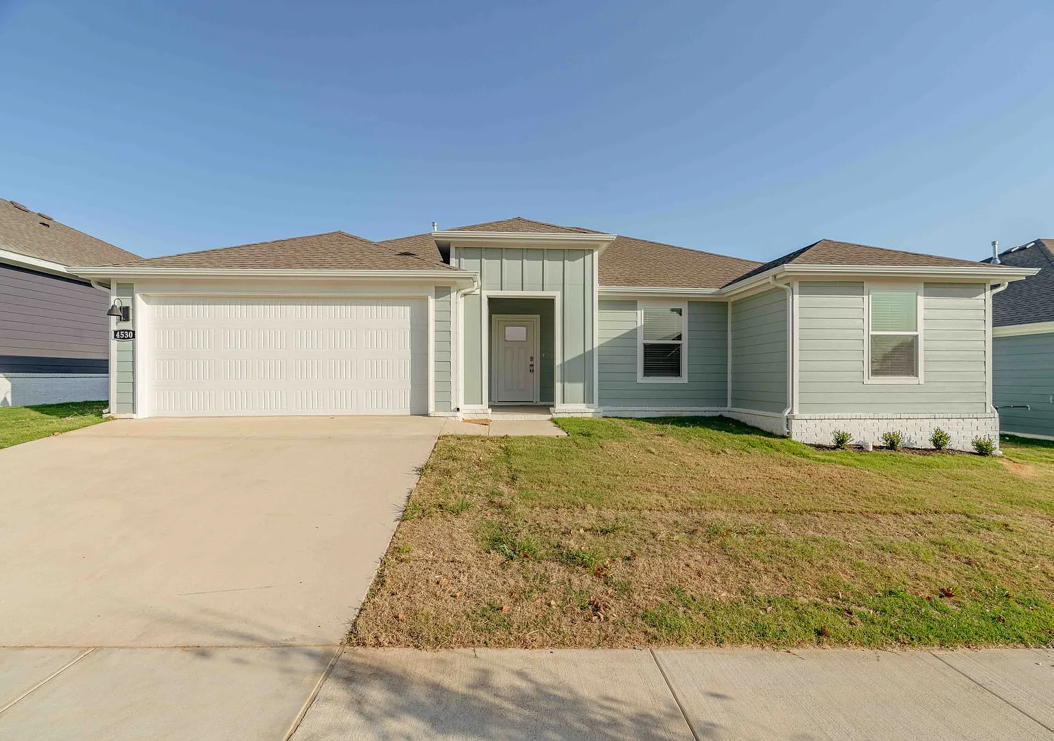 Like New 3-Bedroom 2 Bath Home In Fayetteville W/D Included! — Photo 1