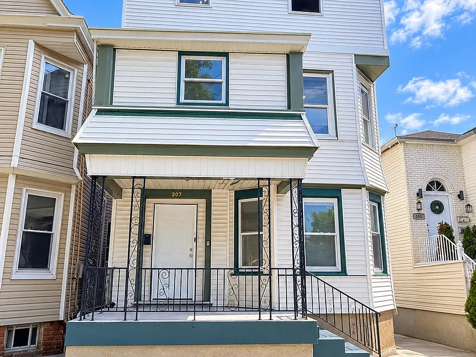 207 N 5th St #2