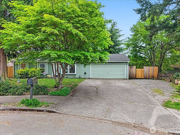 3rd image of 2904 14th Street SE