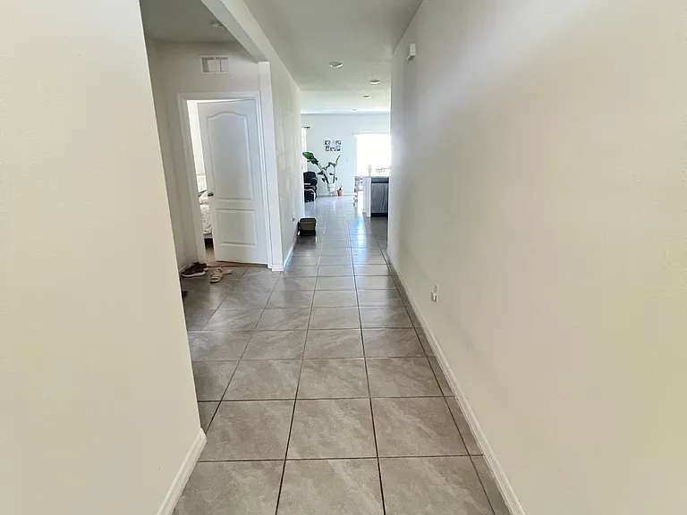 187 Emanuelle Dr — Photo 21