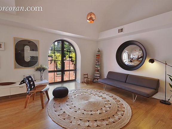 4th image of 401 Hicks St #B-6e