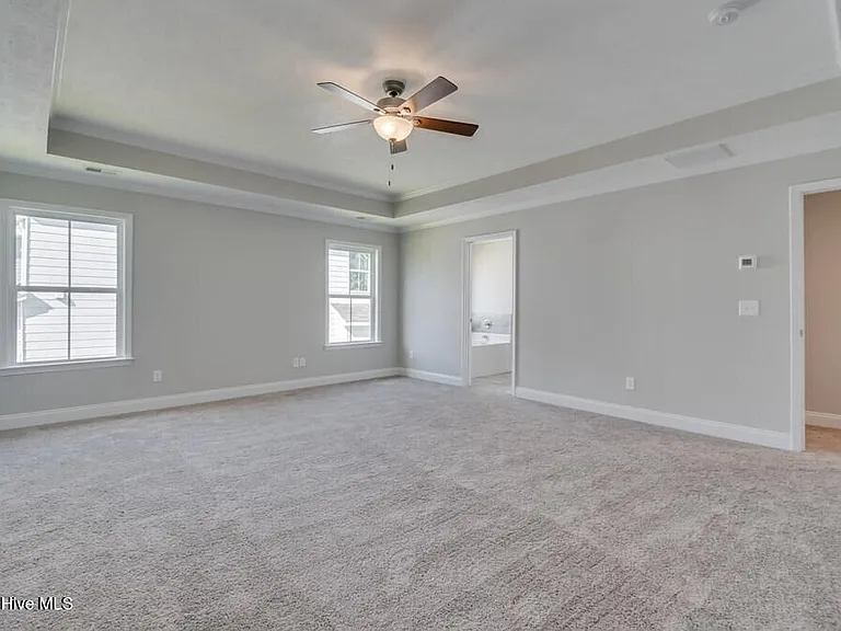 7013 Kingburgh Ln — Photo 8