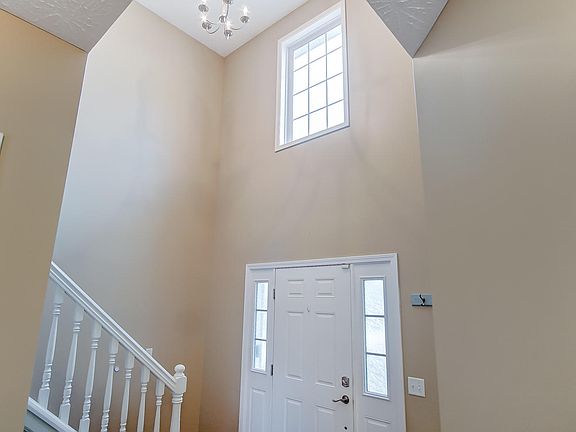 4th image of 1159 Pond View Dr