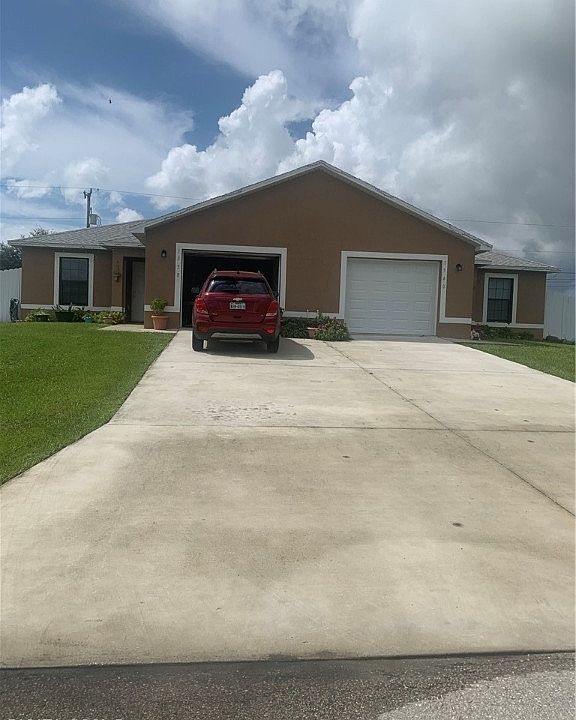 1st image of 1538/1540 NE 8th Place Cpe
