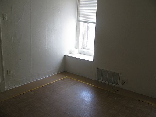 2nd image of 3308A Louisiana Ave