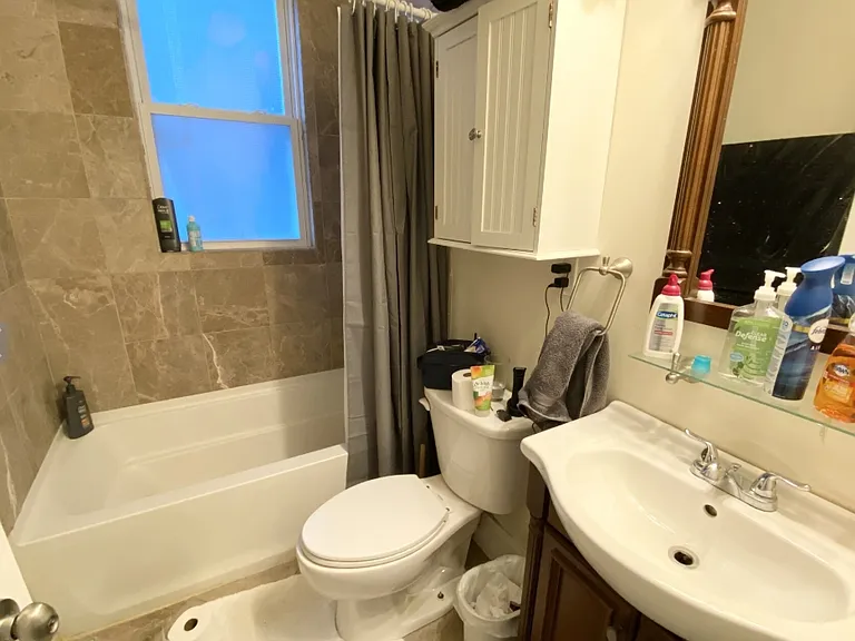 178 Hillside St #1A — Photo 10