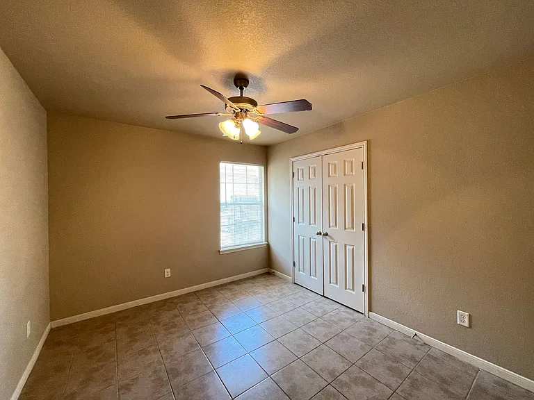 1204 Powder River Dr. — Photo 11