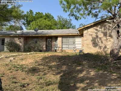 5736 E FM 1518, Saint Hedwig, TX, 78152