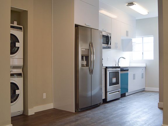4th image of 817 4th St #1B-1Ba-680Sqft
