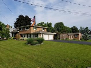 5801 Sutton Dr, Cicero, NY 13039