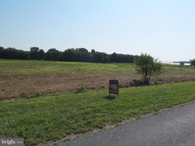 2nd image of Knife Box Rd