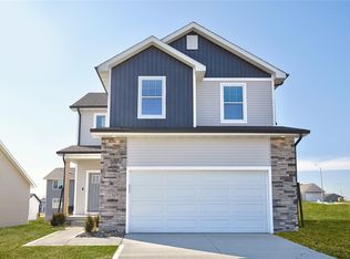 3070 Darling Rd, Waukee, IA 50263