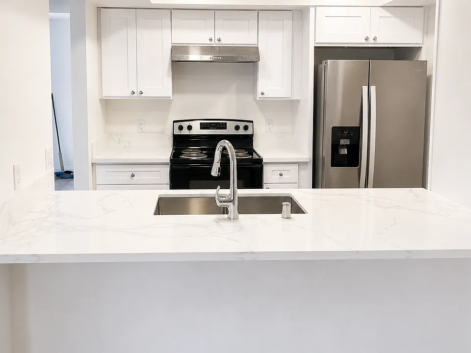 Kitchen with breakfast bar seating