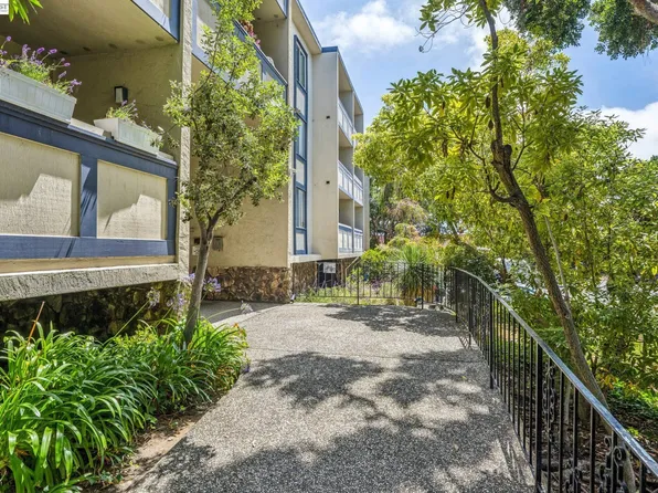 955 Shorepoint Ct APT 111, Alameda, CA 94501