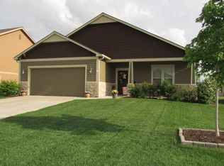 4115 Doolittle Dr, Lawrence, KS 66049
