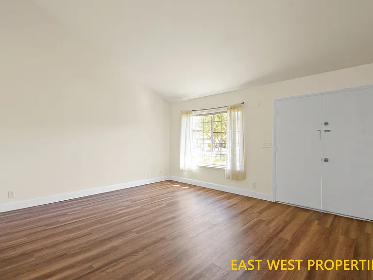 5012 Greencap Ave — Photo 4